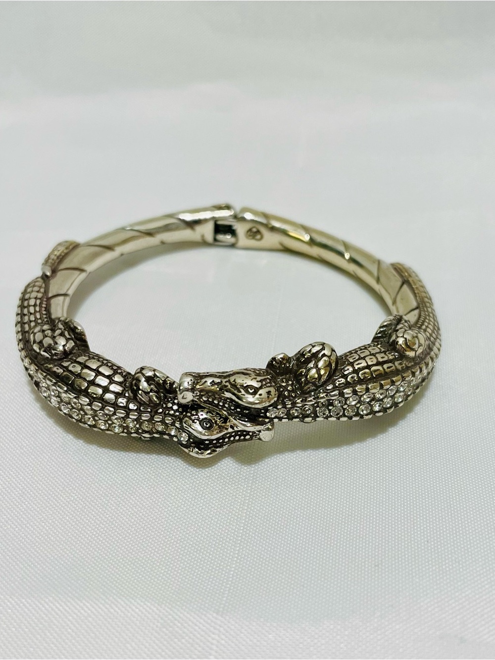 Brighton “Later Gator” Collection - 2 Kissing Gators & Clapper Style Bracelet - Picture 6 of 16